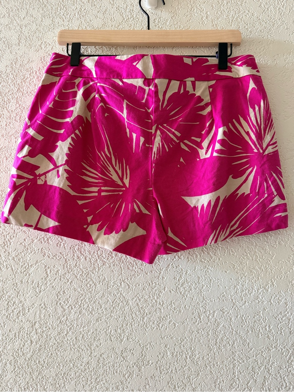 TRINA TURK Womens Pink Cream Palm Trees Resort  Casual Preppy Shorts Size 8 - Picture 3 of 11